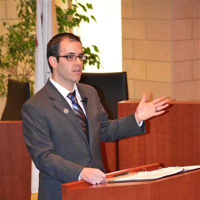 Matt speaking 2_thumb_thumb.jpg